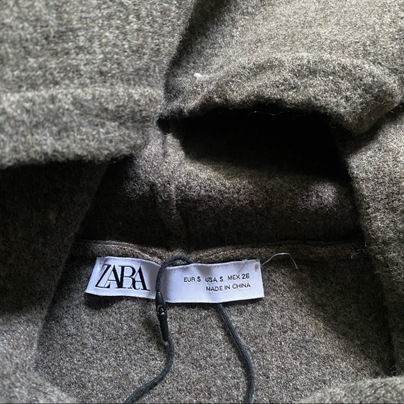 ZARA Oversized Hoodie - Picture 3 of 4